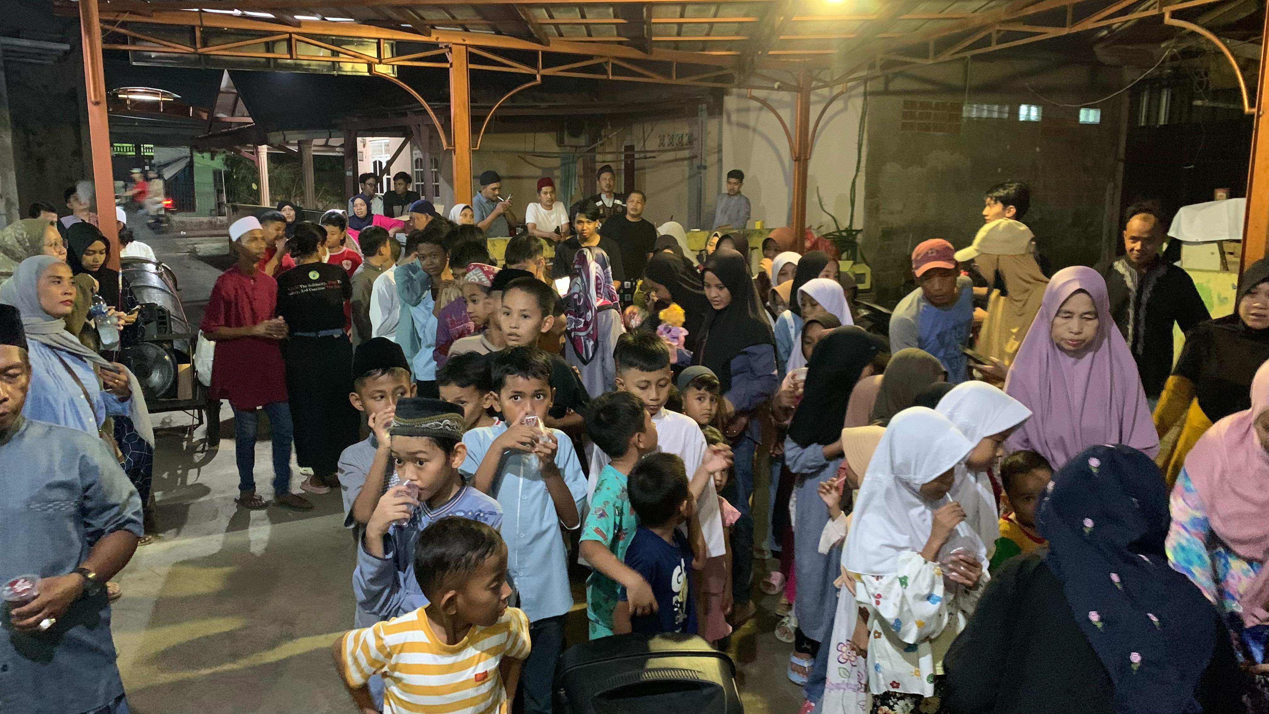 Gambar untuk Seru nya malam takbir keliling di Masjid Jami An-Nur